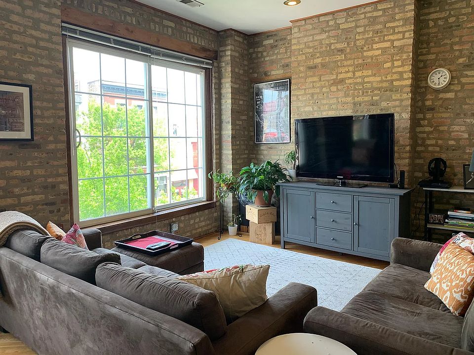 1st image of 2023 W Armitage Ave #3