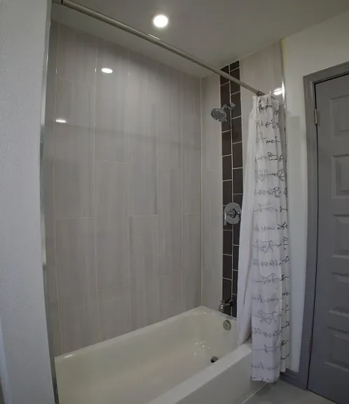 10100 Woodway Dr — Photo 17