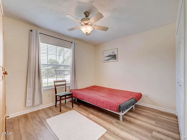420 Water Oak Cir — Photo 17