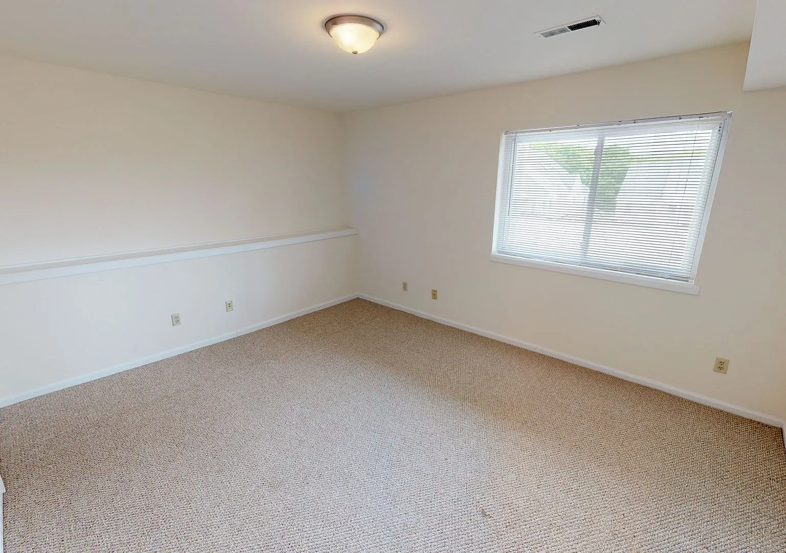Muirfield Apartments — Photo 4