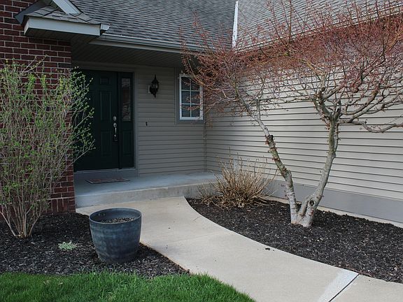 2nd image of 3920 Acadia Dr