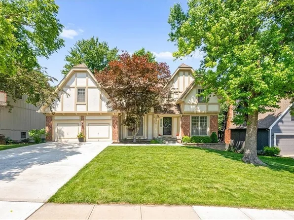 12224 Connell Dr, Overland Park, KS 66213