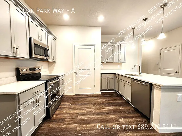 2916 Oak Park Way #A — Photo 4
