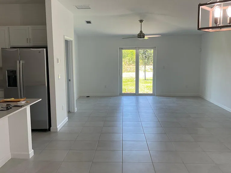 749 Worlington Ln — Photo 8