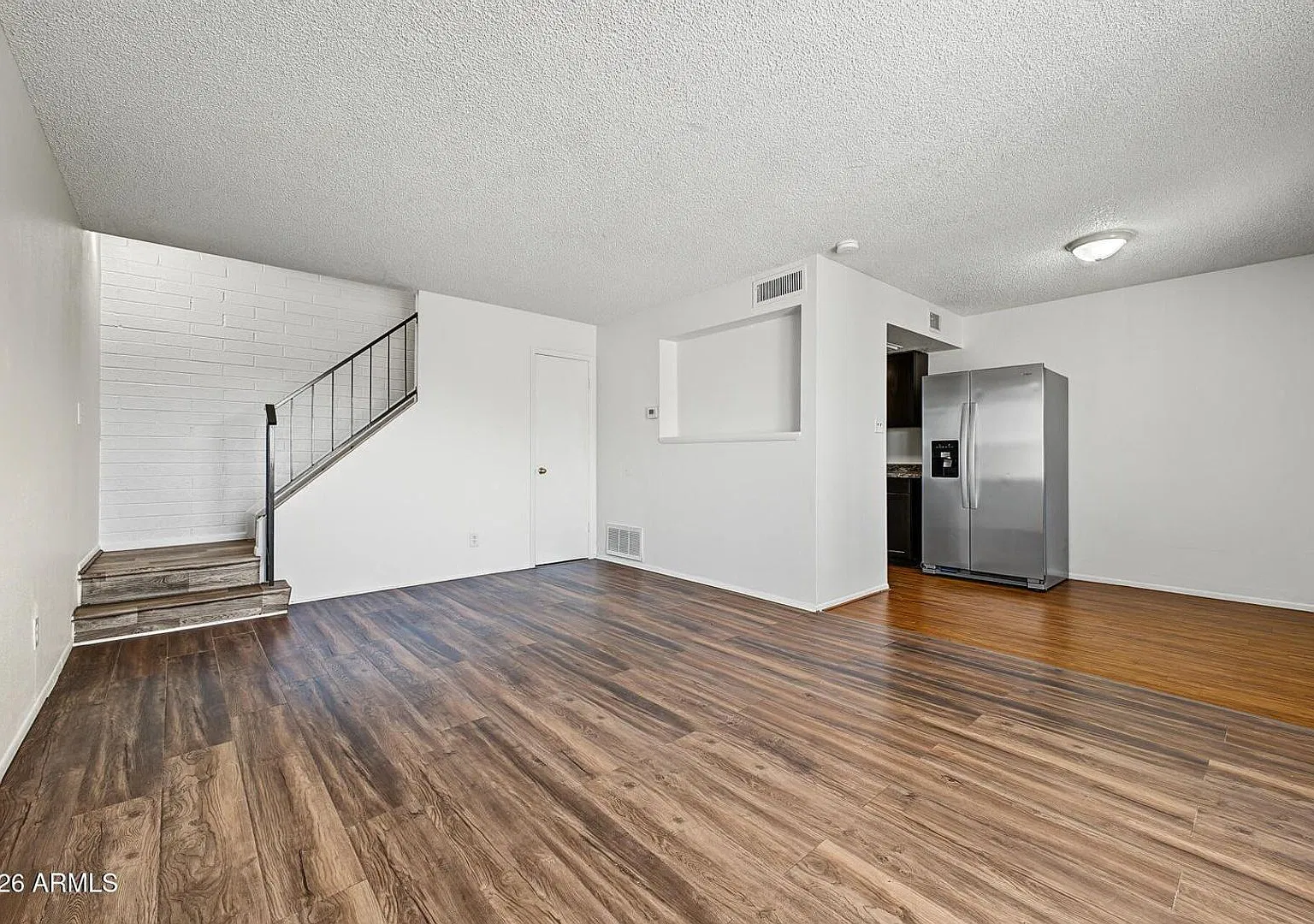 Updated 2 Bed Townhome in Phoenix — Photo 3