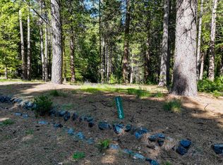 13136 Woodstock Dr, Nevada City, CA 95959
