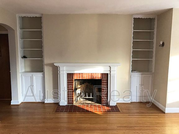 2nd image of 7801 Delmar Blvd