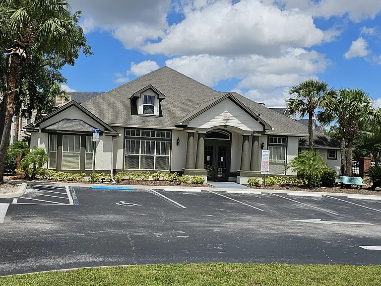 2025 Erving Cir #4207 — Photo 85
