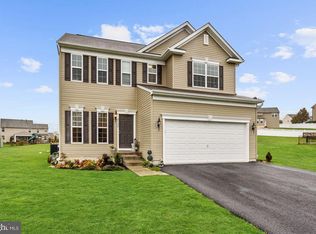 2302 Swiftwater Dr, Hanover, PA 17331