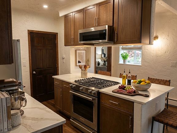 2nd image of 1116 N Emerson St #13