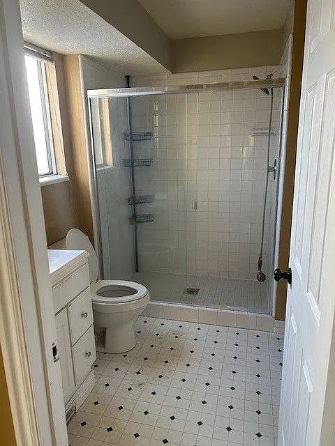 4 bed, 3.5 bath, 1400 sqft, $2,200 — Photo 4