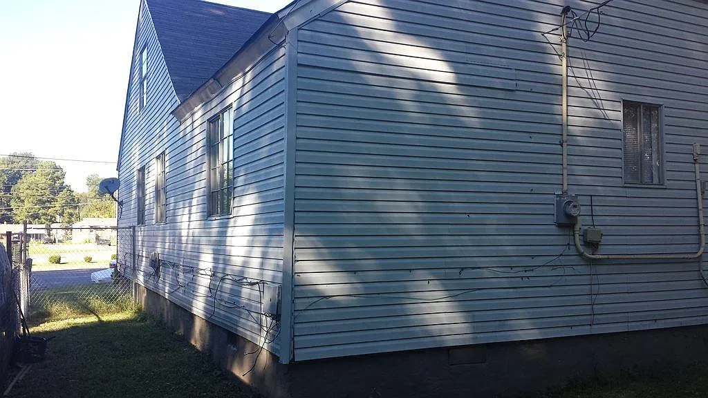 Building Photo - 95 W Mallory Ave