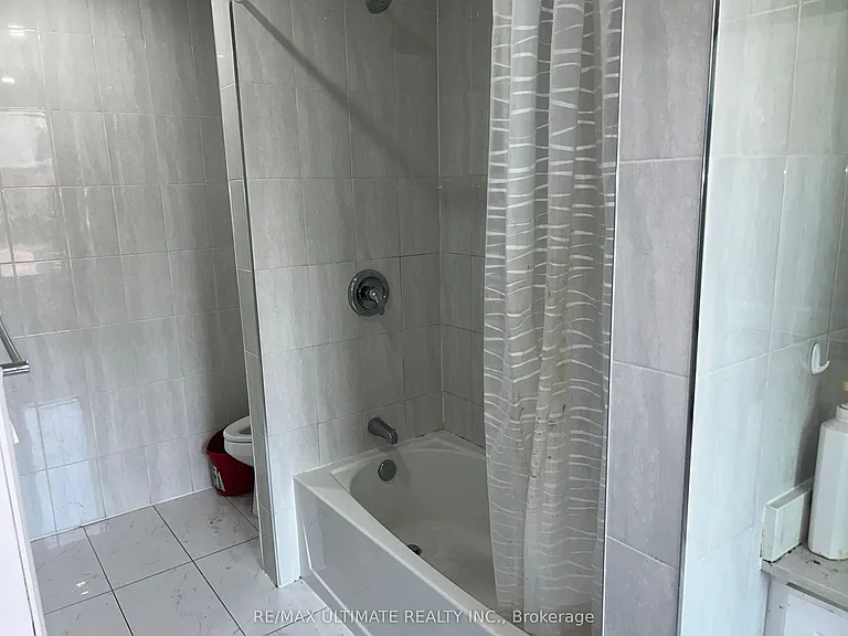 120 Lansdowne Ave #2 — Photo 8