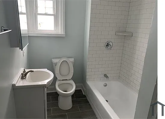 9713 S Avenue L #2 — Photo 4