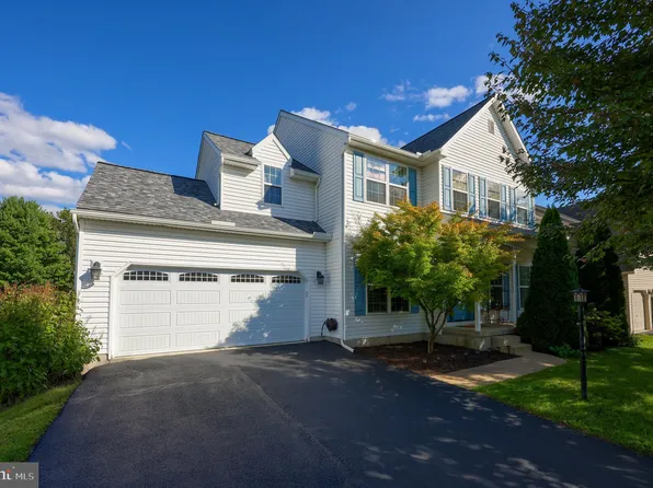 32 Eagleton Dr, Jacobus, PA 17407
