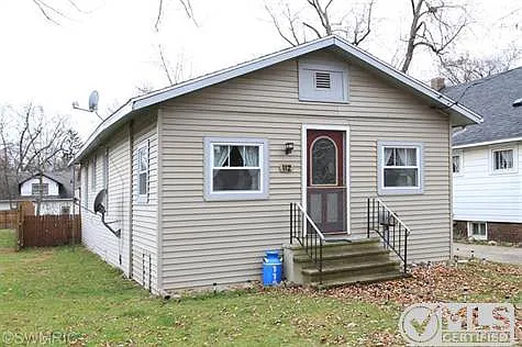 112 Vale St photo 1