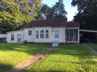 710 6th St, Leland, MS 38756