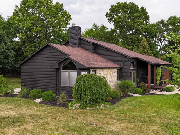 570 Bough Ct, Wabash, IN 46992