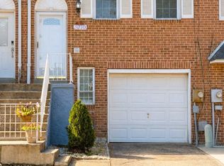 3710 Vale Ln, Philadelphia, PA 19114