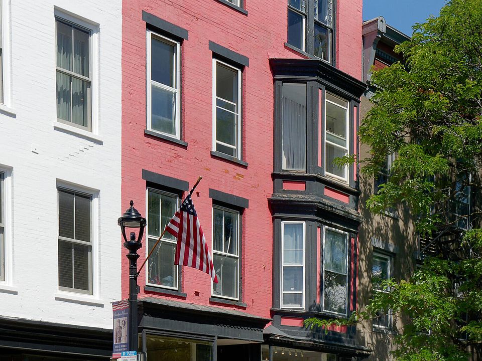 1st image of 610 Warren Street