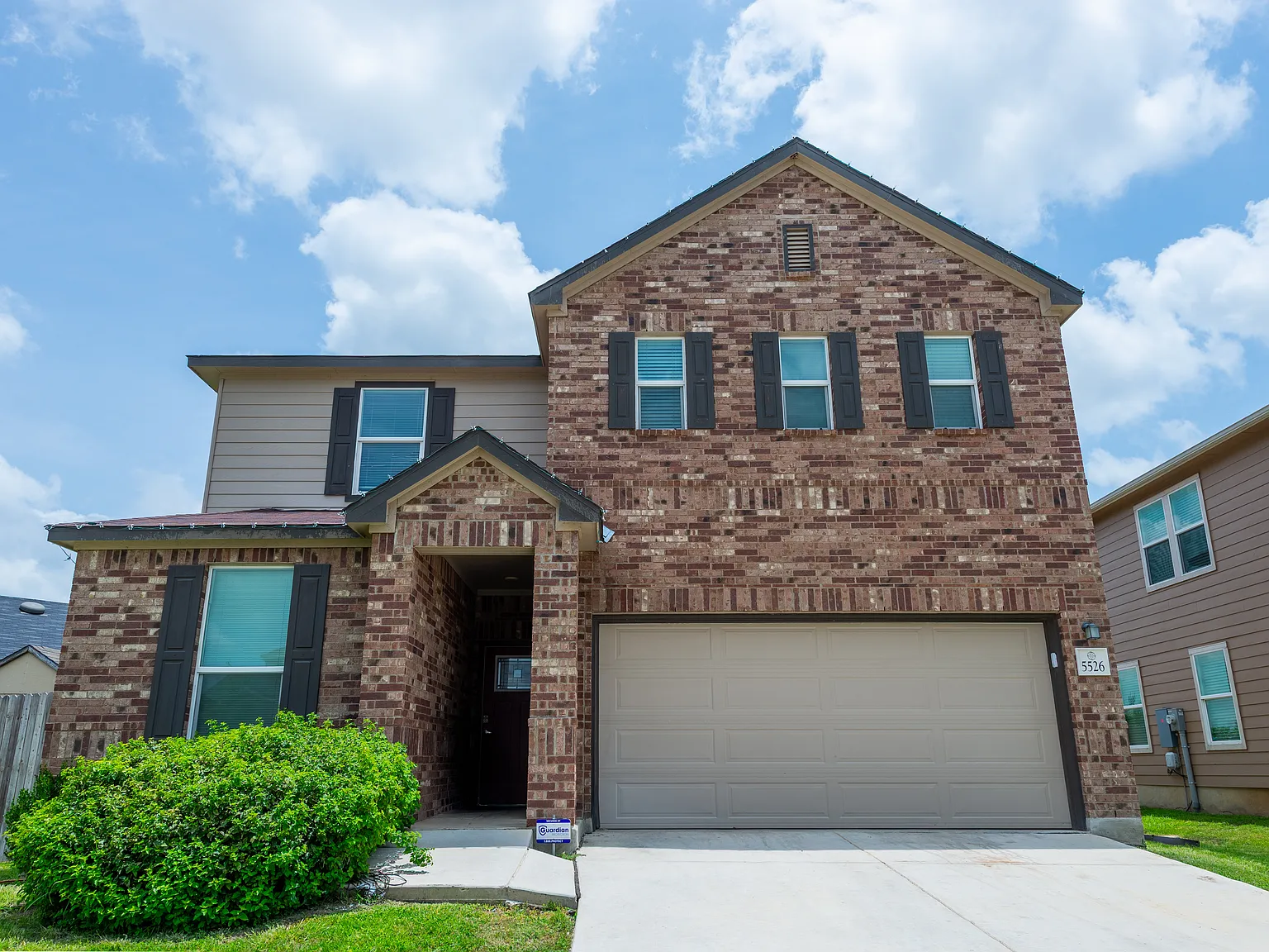 4 bed, 2381 sqft, $1,925 — Photo 1