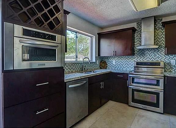 3rd image of 14473 Sw 139 Ave. Circle East