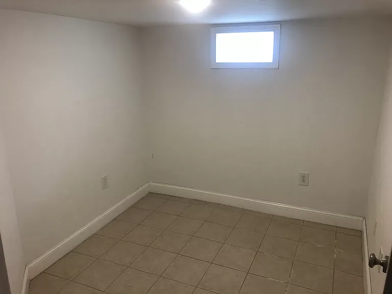 105 W Fort Ave — Photo 9