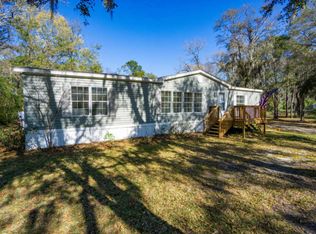 11 Knollwood Ln, Beaufort, SC 29907