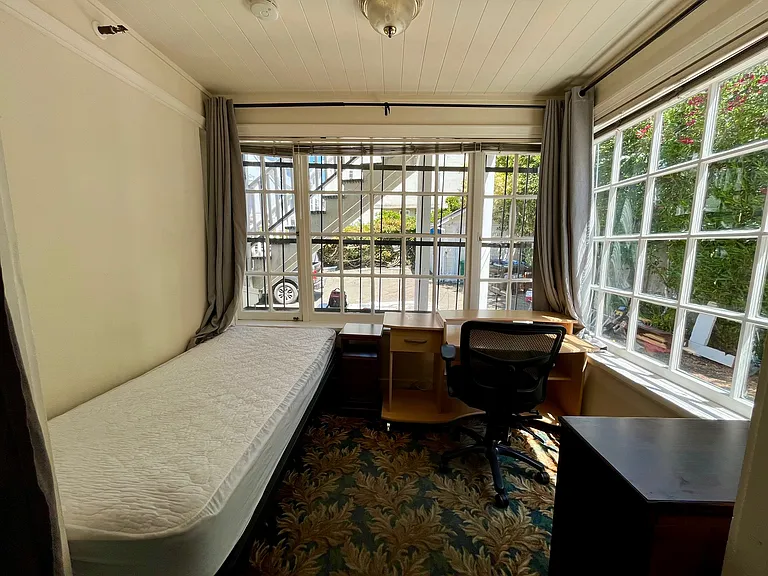 Semi-private nook in male triple/quad with private bath