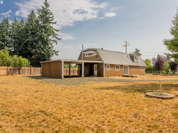 449 Clark St, Falls City, OR 97344