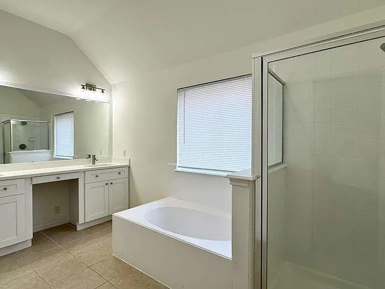 7510 Golden Thistle Ln — Photo 11