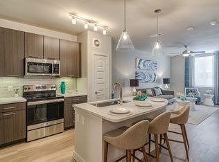 609 Clayton Ln APT 463, Austin, TX 78752