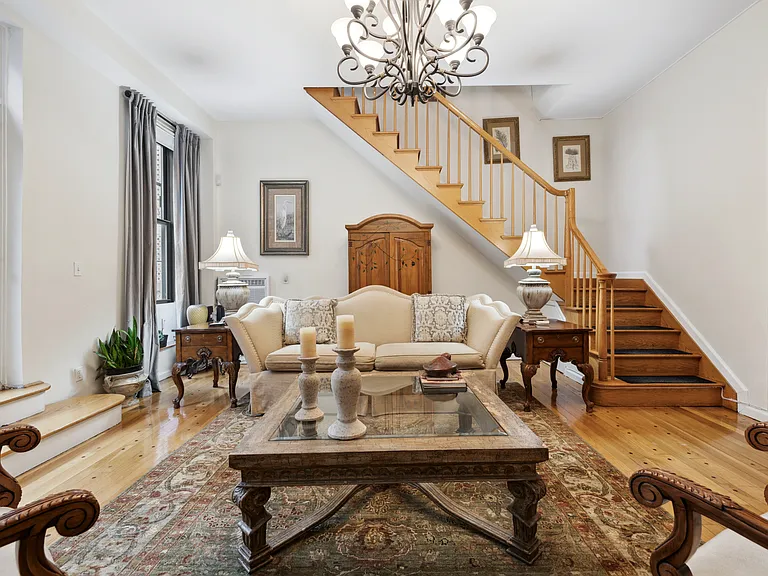 302 E 30th St #1/2 — Photo 13