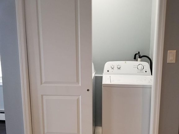 2nd image of 10835 173rd St Floor 2