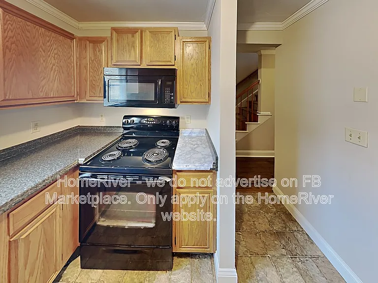 1161 Glendale Dr — Photo 4
