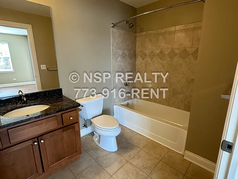 2-20 Itasca Pl #420 — Photo 17