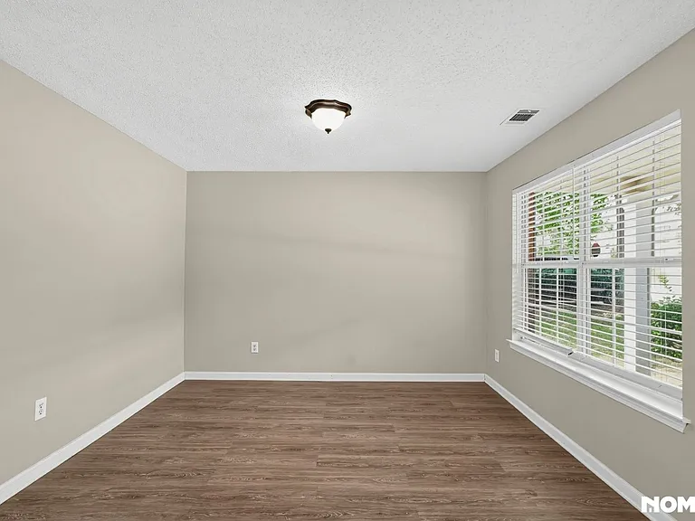 3693 Arminto Dr — Photo 6