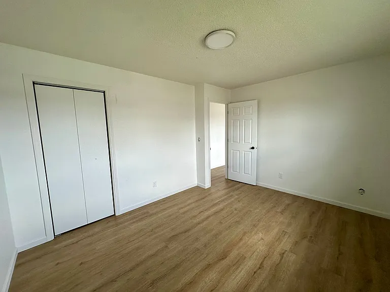 3509 S West Ave — Photo 12