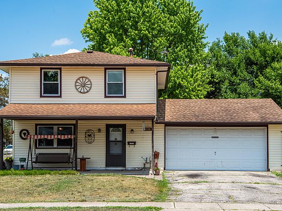 2nd image of 838 Sheehan Ave