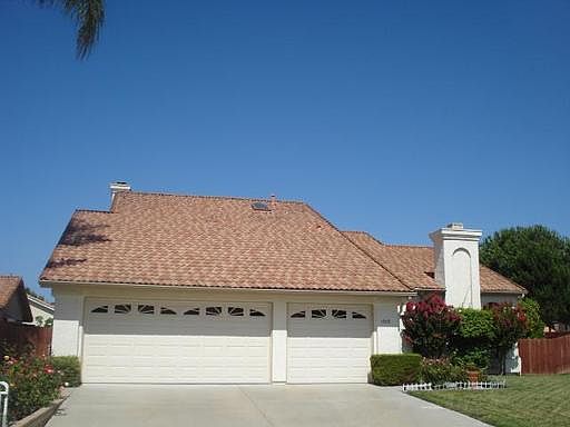 1st image of 1905 Willowbrook Dr