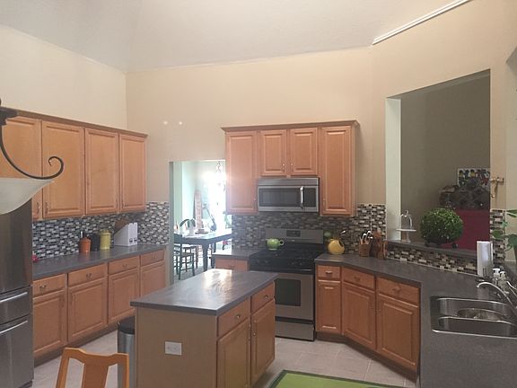 Island, stainless appliances