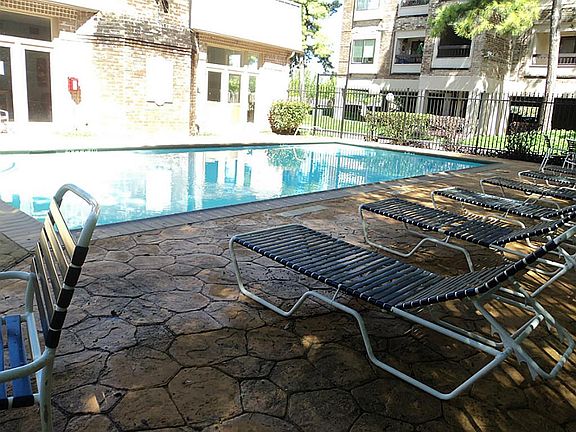 2nd image of 2207 S Braeswood Blvd APT 42I