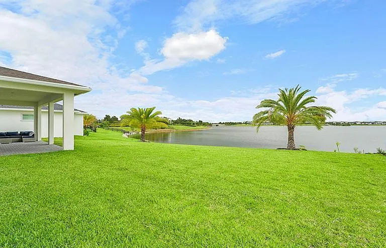 601 Hookline Cir — Photo 39