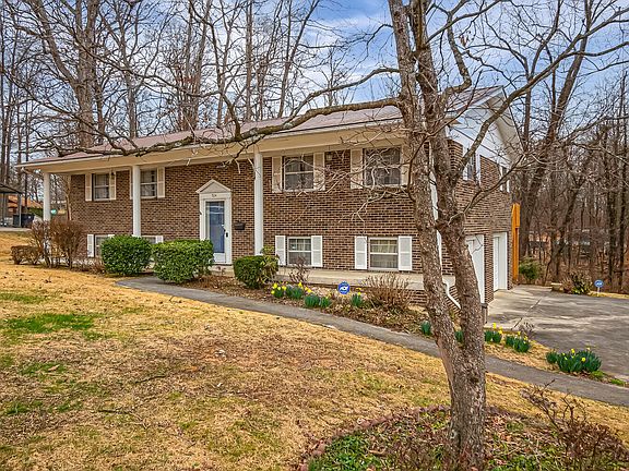 2nd image of 924 Whippoorwill Dr