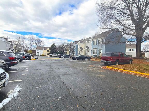 3rd image of 611 Madison Ct #24
