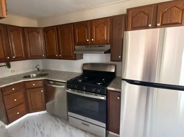 7924 Marsden St, Philadelphia, PA 19136