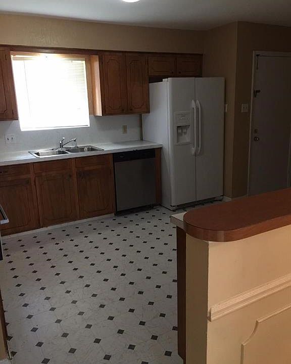 1st image of 5636 Fairdale Ln