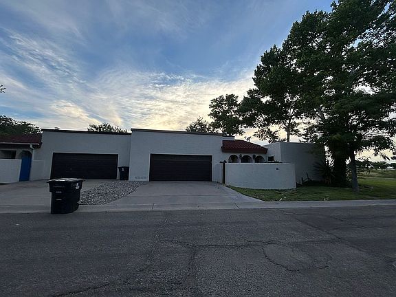 3rd image of 72 Brentwood Rd