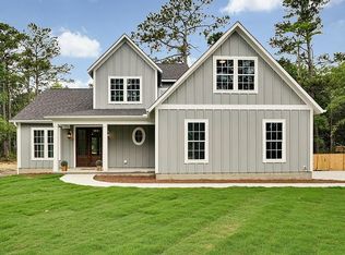 239 Weathersbee Dr, Hampstead, NC 28443