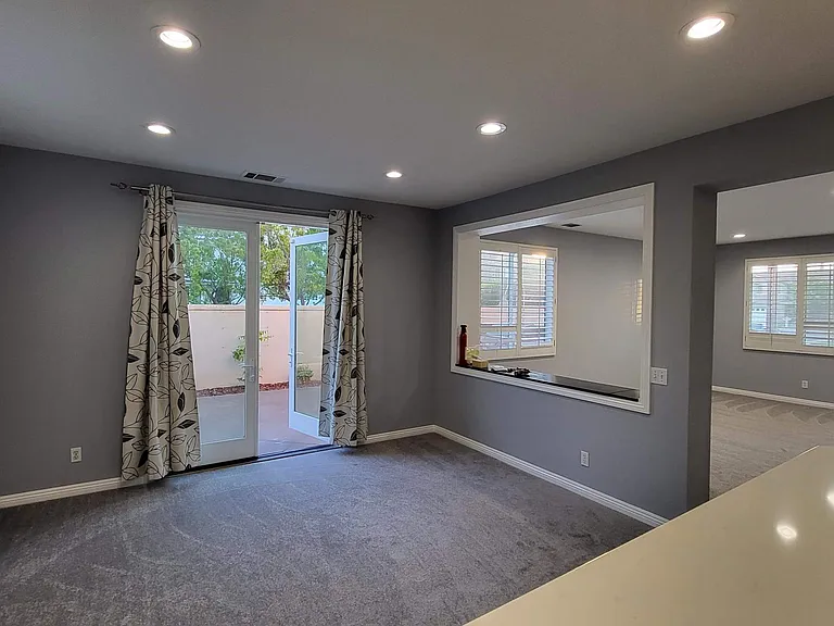 8 Tyler Pl — Photo 7